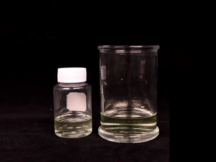 �������儩